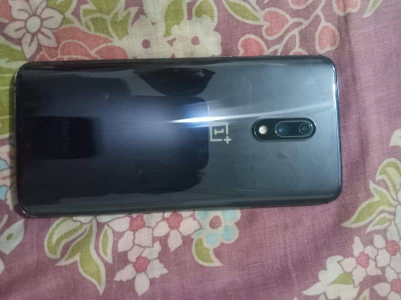 Urgent sell One plus 7 3