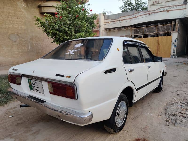 Toyota Corolla XE 1975 7