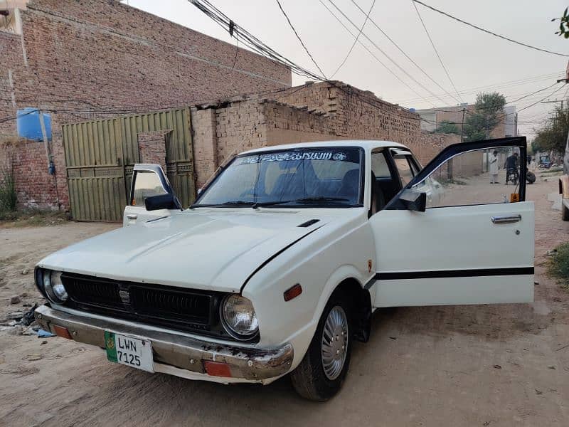 Toyota Corolla XE 1975 19