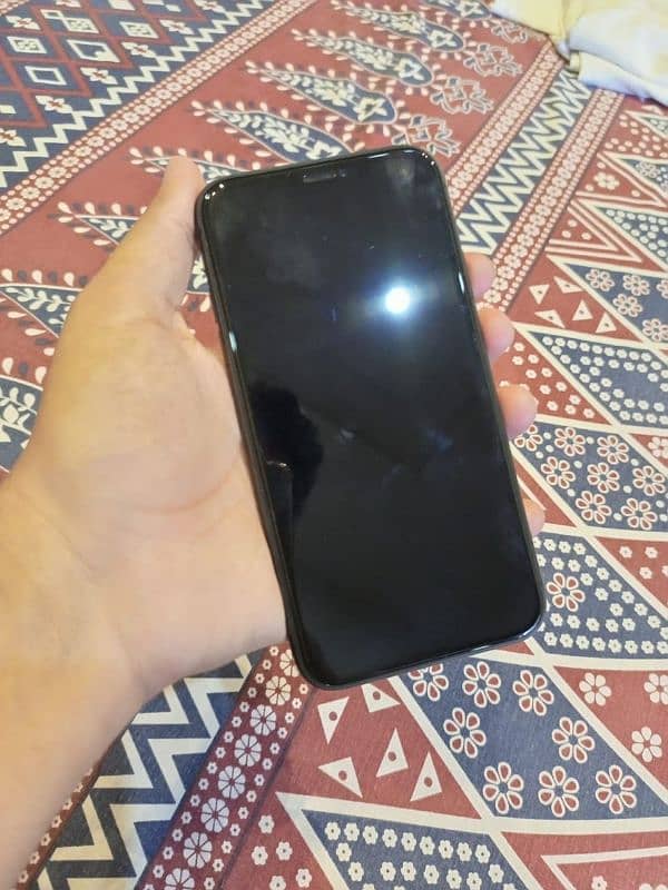 IPhone 11    No Exchange 4