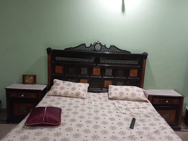 Wooden Bed without Mattress 2