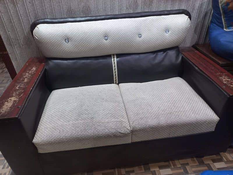 6 seater sofa set 3+2+1 Wooden sofas, reasonable price, used but ok 1