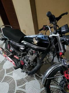 Honda CG 125f self start original condition  golden number 2020 model 0