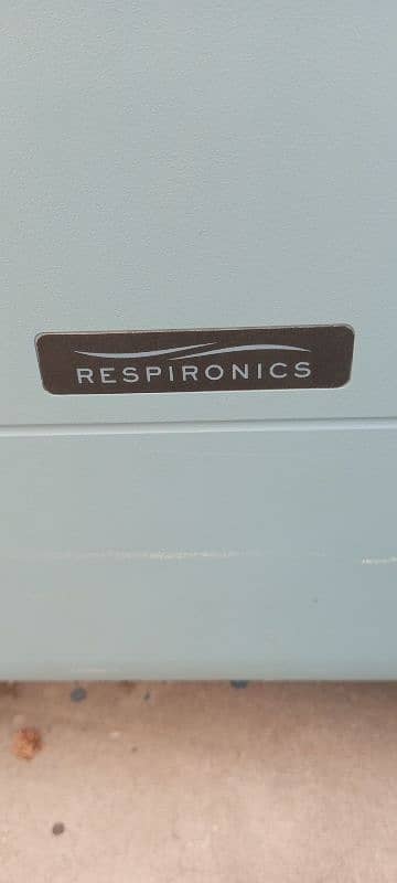 Philips Respironics EverFlo Oxygen Concentrator 8