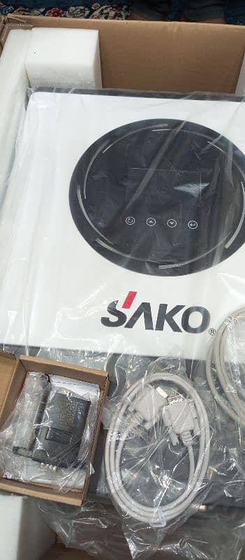 Sako 8.2 kw imported hybrid inverter 2