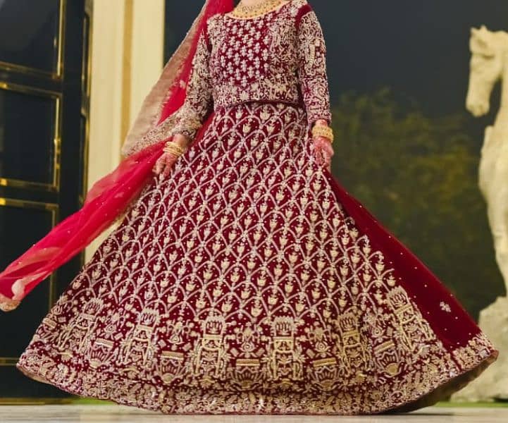 wedding barat velvet bridal lehnga 0