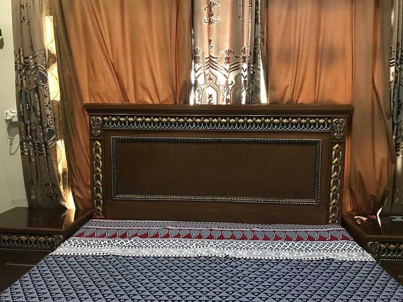 King Size Bed Set For Sale without Mattress 4