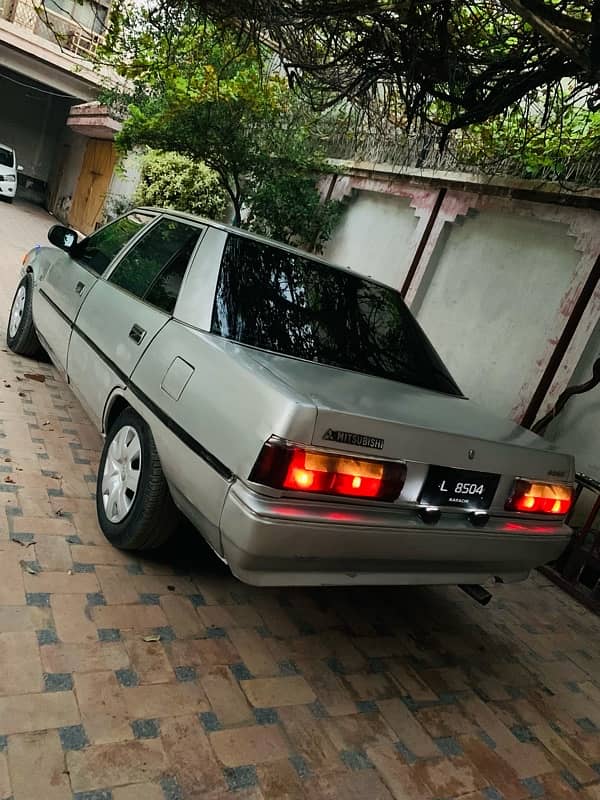 Mitsubishi Galant 1987 1