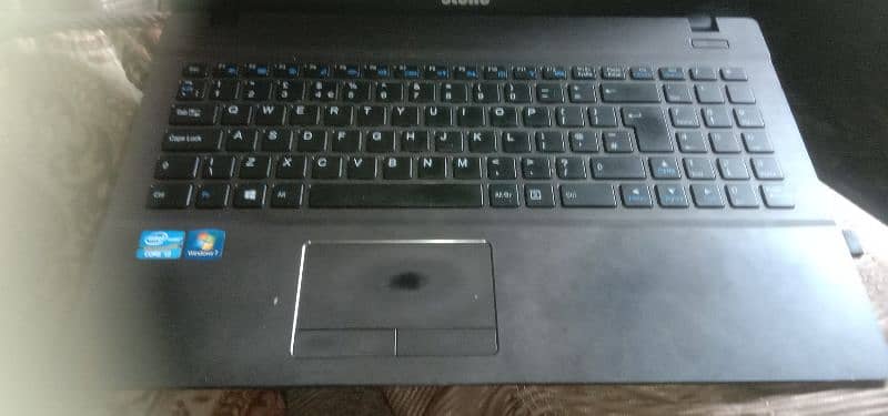 core i3 3rd generation laptop 8gb 320gb hard or 128gb ssd 4