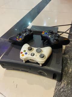 Xbox 360 Jailbreak with 3 controllers 0