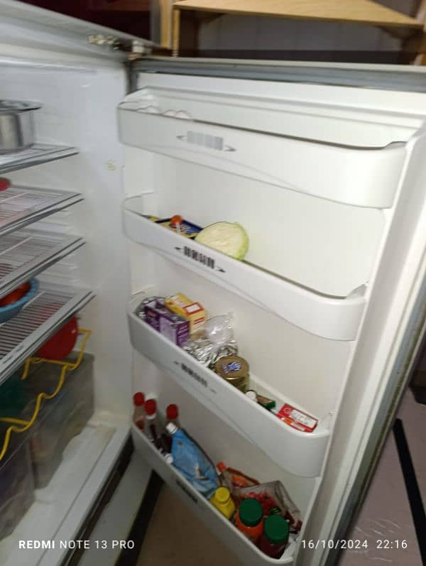 dawlance full size double door fridge 5