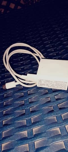 Selling Orignal Motorola Super Fast Charger OEM.