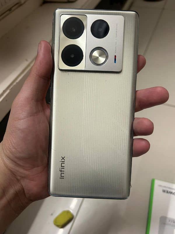 Infinix Note 40 Pro BMW Edition 0