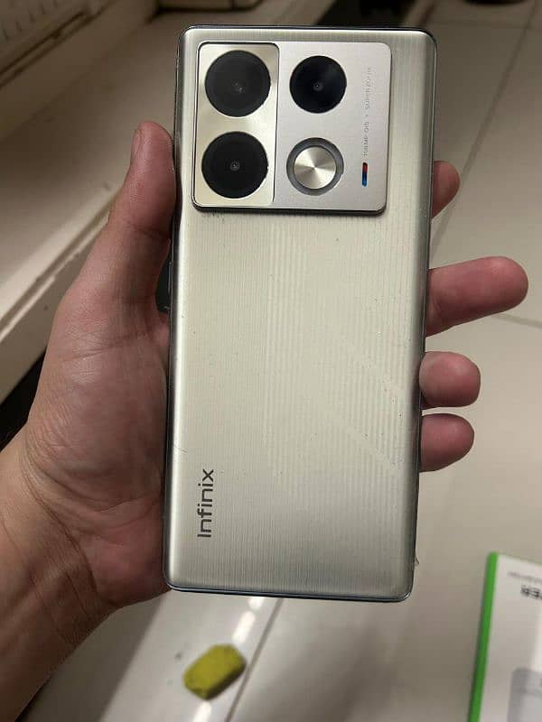 Infinix Note 40 Pro BMW Edition 5