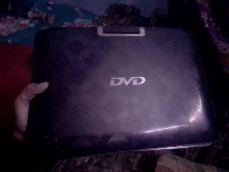 Laptop DvD player Tv 1