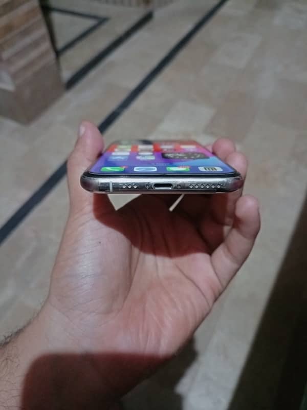 IPHONE 11PRO (512GB) 1