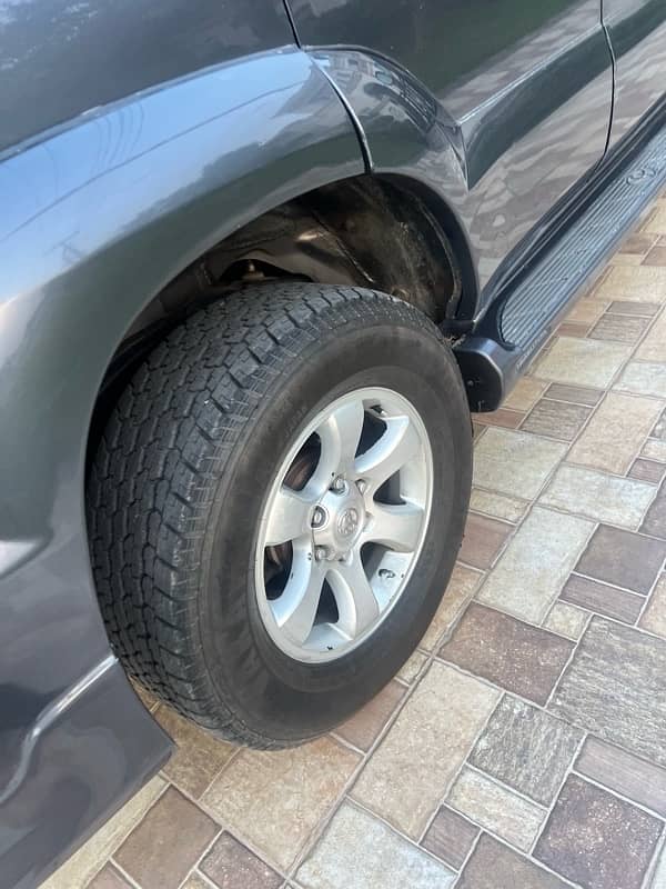 Toyota Prado 2003 excellent condition betr than Vigo fortuner grande 10