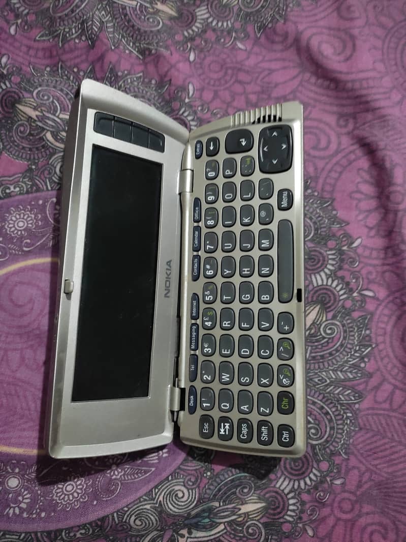 Nokia 9210 communicator Dead set for parts 1