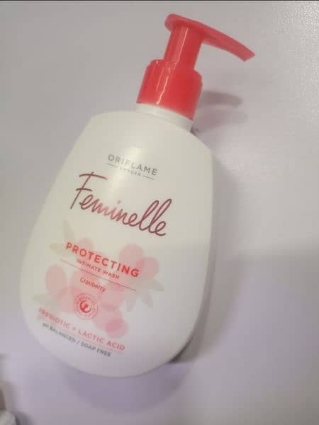 Feminelle Soothing Intimate Wash 0