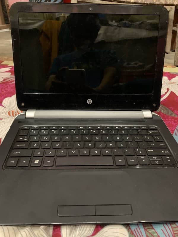 Hp 4gb 500gb Good bettery charger sath orignal All ok 0