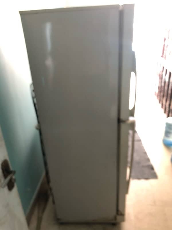 pel artic jumbo size fridge up for urgent sale (read ad) 2