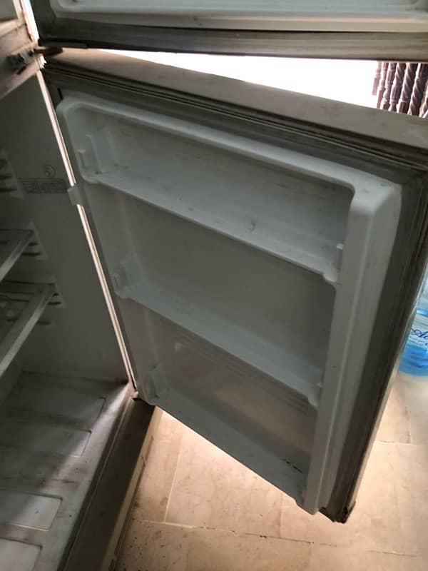 pel artic jumbo size fridge up for urgent sale (read ad) 4