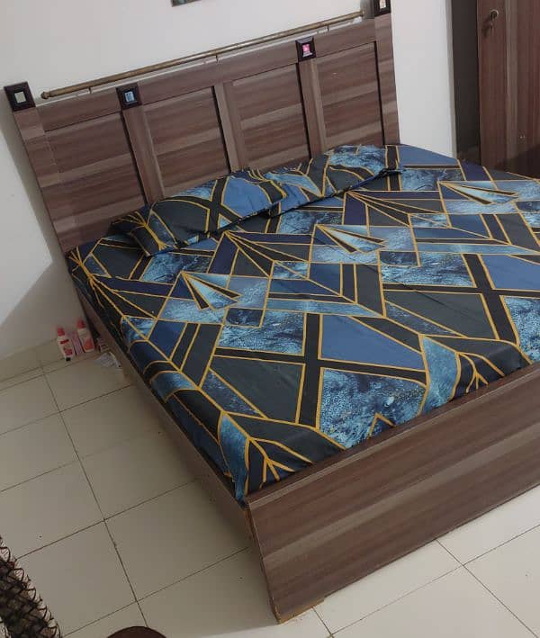 King Size Bed Set for Sale without Mattress 6