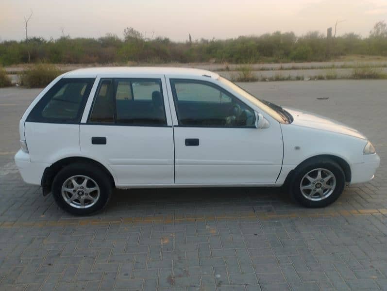 Suzuki Cultus VXRi 2016 1