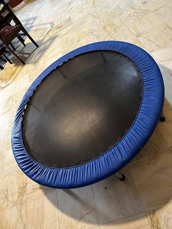 Trampoline in very good condition like new 1