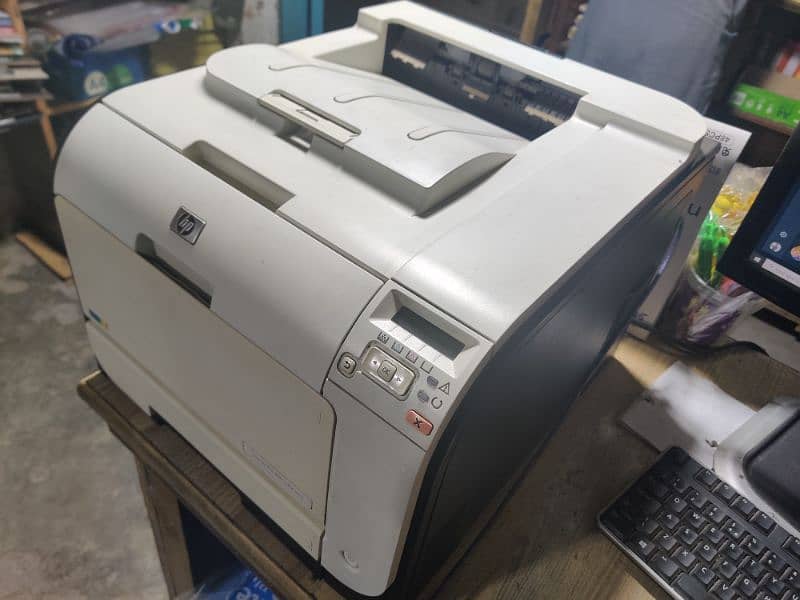 HP Laserjet pro 300 color 1