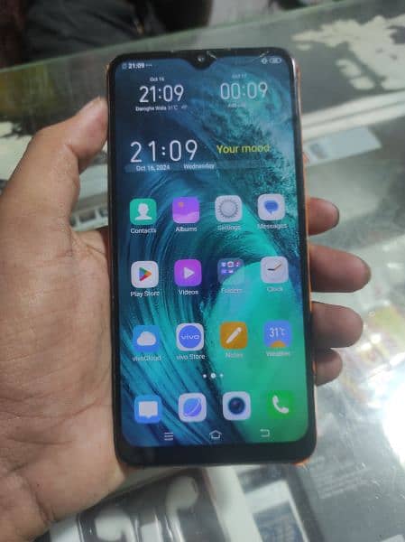 Vivo s1 all ok 8 by 256  condition 10by 9 urgent sale 5