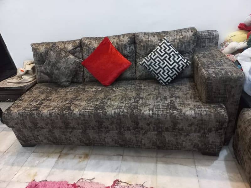 8 seater sofa set at very low price 2