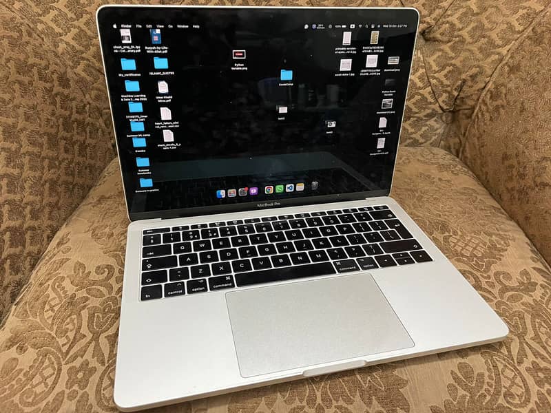 Macbook pro 2017 8/256 (NTB) 6