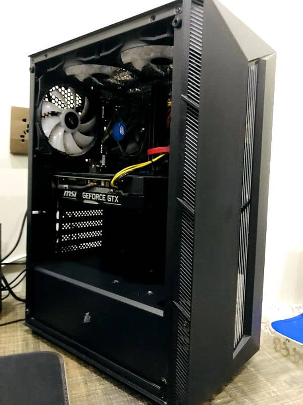 Gaming Pc with 8Gb ram and 1660 Graphic Card 3