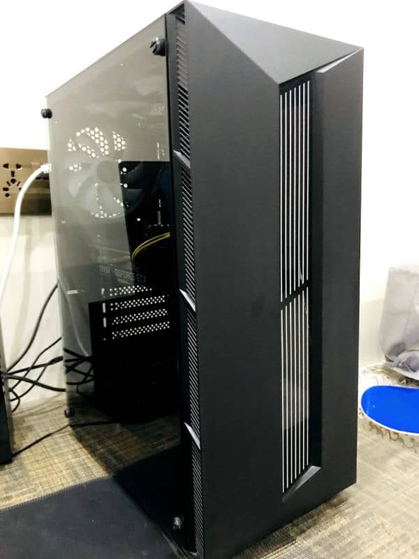 Gaming Pc with 8Gb ram and 1660 Graphic Card 12