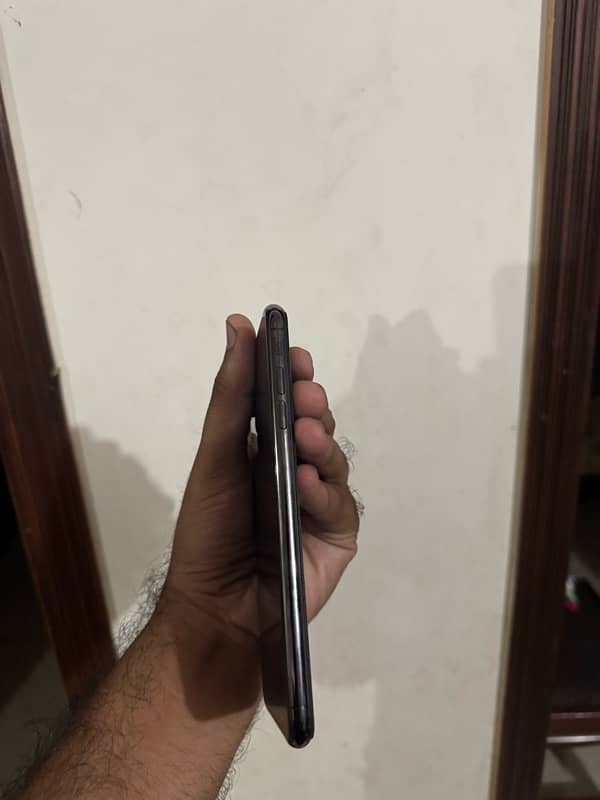 iPhone Xsmax 64 GB jv minor dot 2