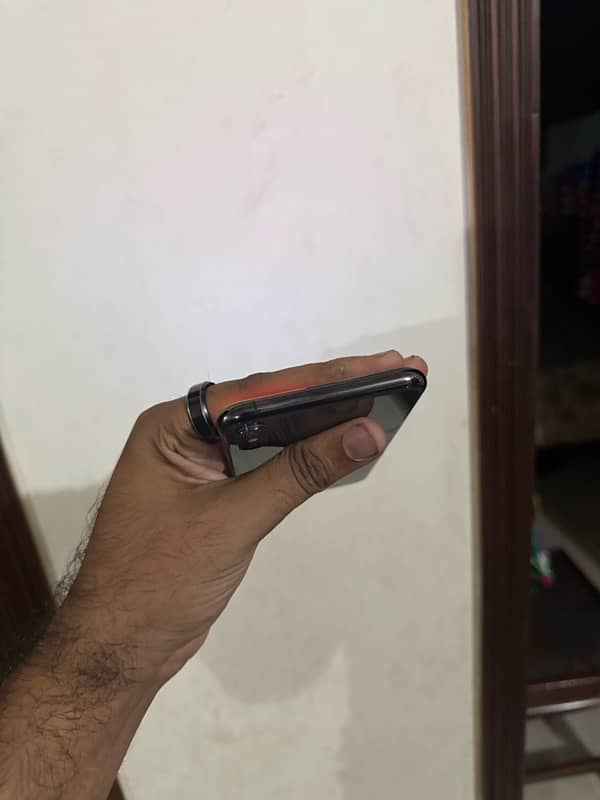 iPhone Xsmax 64 GB jv minor dot 4