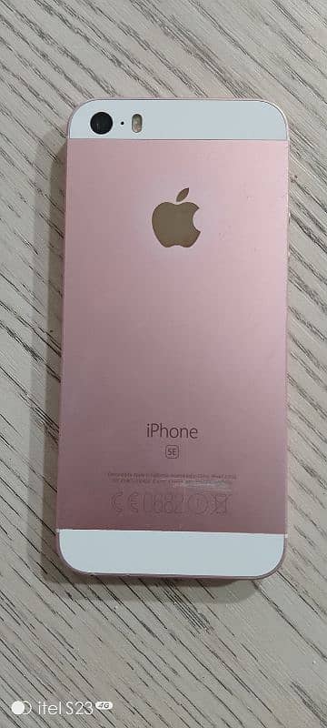 I phone 5SE 64 GB non pta ha all ok all Original ha 6