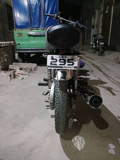 Honda 125  295