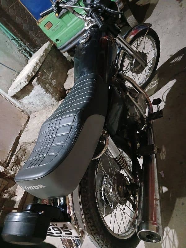 Honda 125  295 1