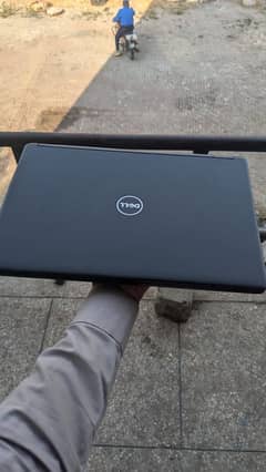 I'm selling my laptop 6th generation core i5 8gb ram