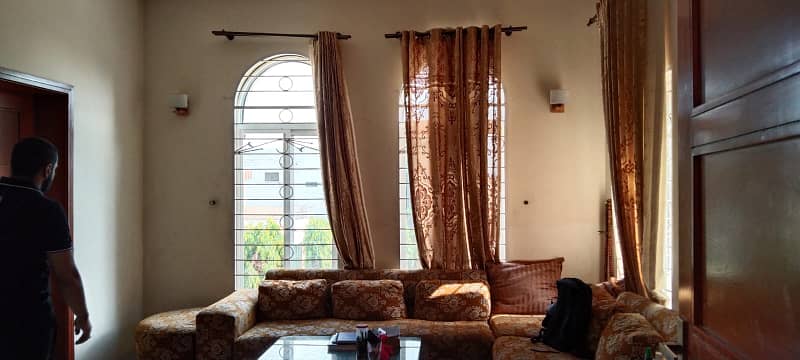 1 Kanal Upper Portion Available For Rent in DHA Phase 5, Lahore 9