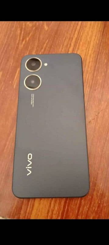 vivo y03t new mobile 4+4 128gb only one week youse he 3