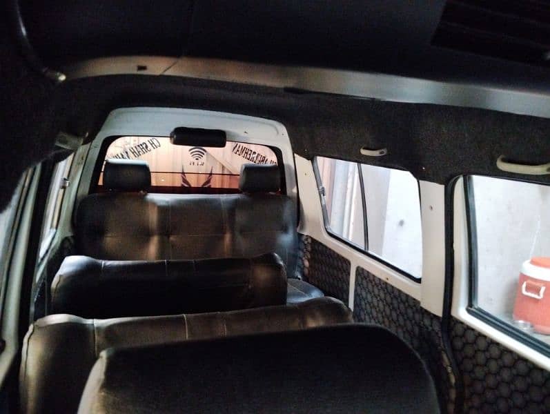 Van_7 Seater__17 10