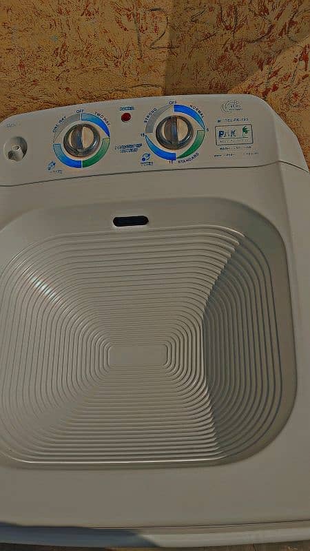 washing machine and dryer 3