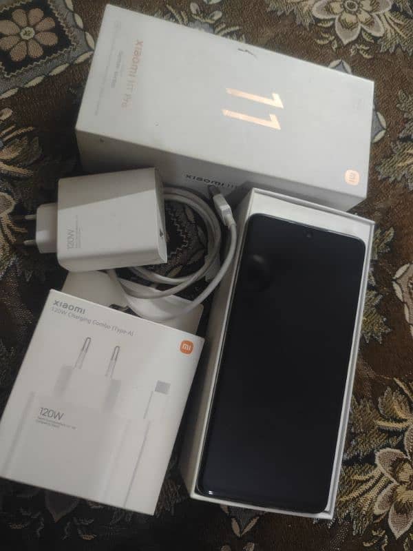 Xiaomi 11t pro 5g (12+8) ram (256) 8