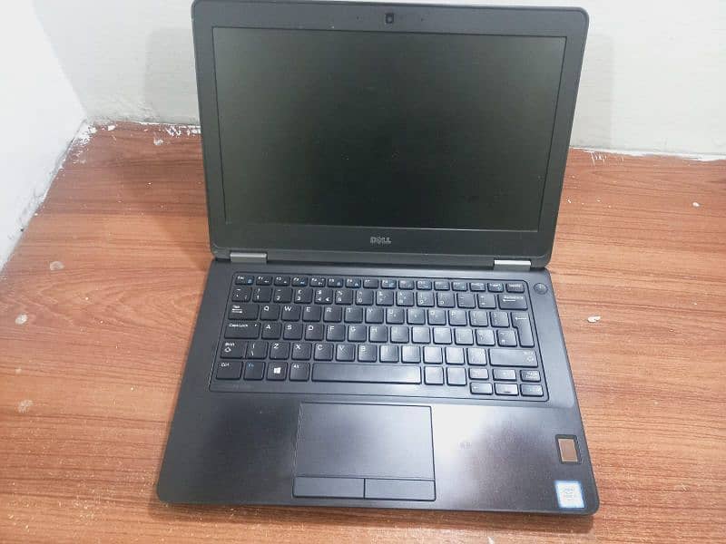 Dell latitude E5270 i5 6th generation 5