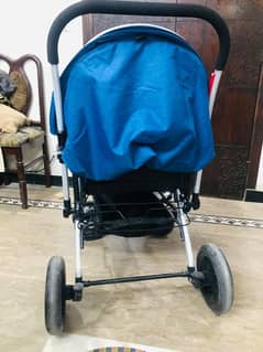 pram for 1 to 4  toddlers