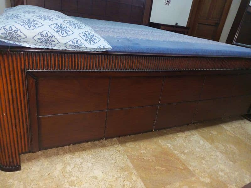 king bed set for sale like new condition 1