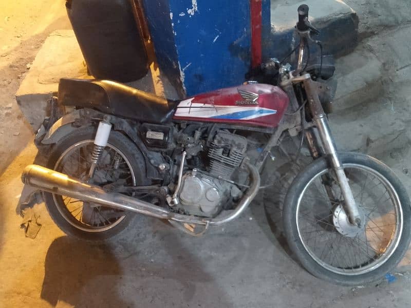 police auction bike 2004 model 2